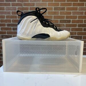 Nike Kids Shoes in Black and White